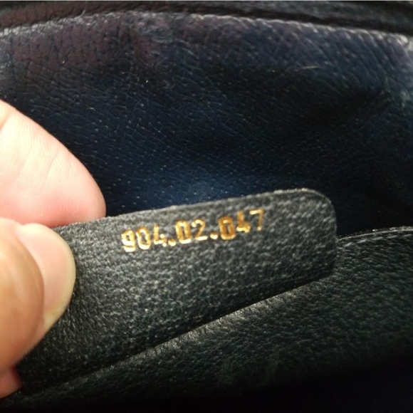 Authentic Vintage Gucci Crossbody Clutch Bag - Picture 10 of 11